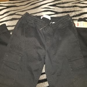 Levi's Cargo Joggers